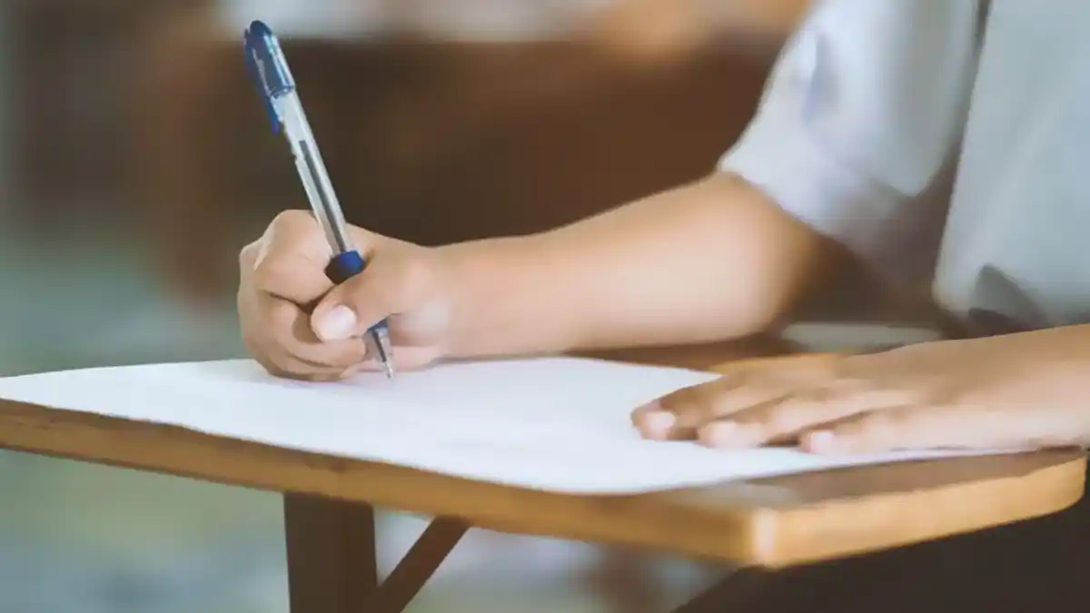 طريقة كتابة موضوع التعبير Schreiben في امتحان اللغة الألمانية B1 و B2